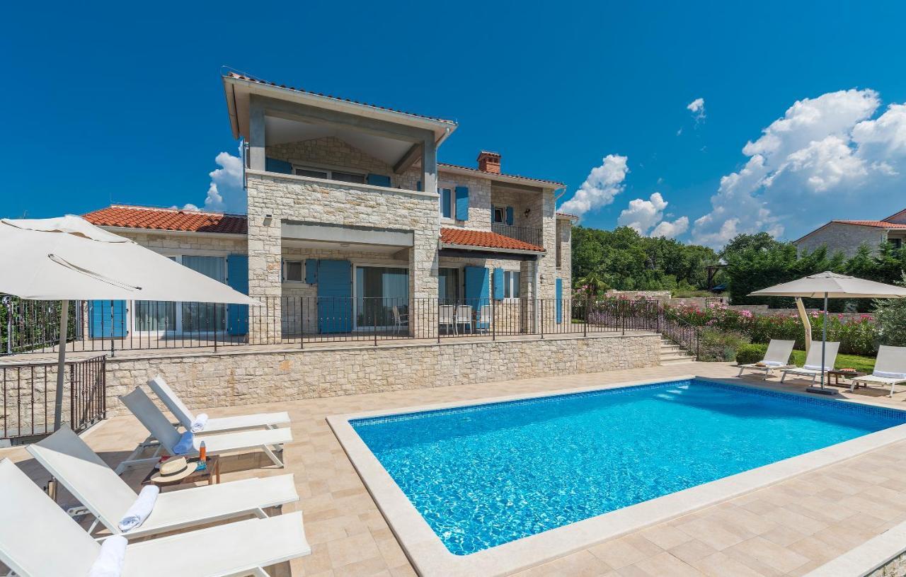 Villa Sterpazzi - Near Porec With Sea View, Private Jacuzzi, Sauna And Pool Вишнян Екстер'єр фото